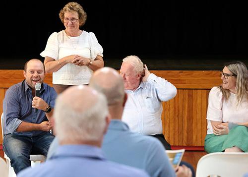 In September 2024 Councillors caught up with the residents to discuss the budget and answer questions about the decisions outlined in the 2024/25 Budget around rates.